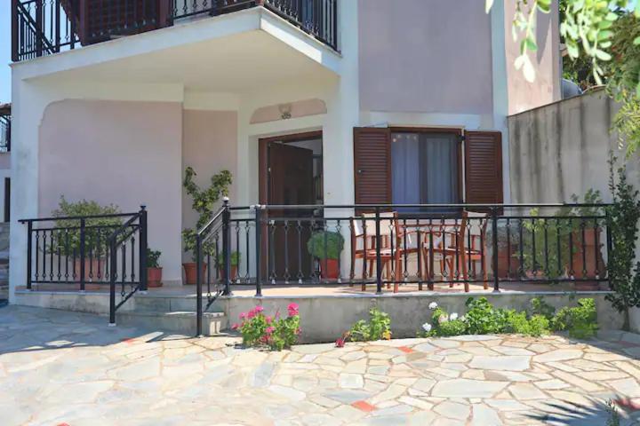 Skopelos Chara'S Lux Apartment Ngoại thất bức ảnh